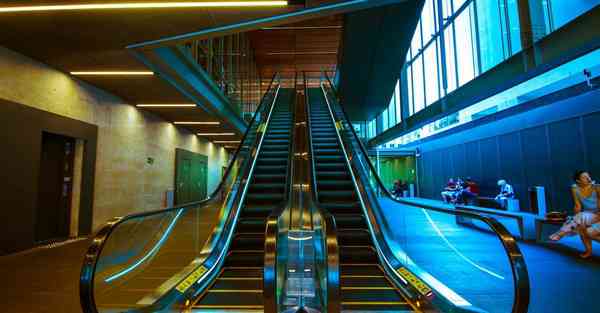 大数据包含设备数据的行业文章