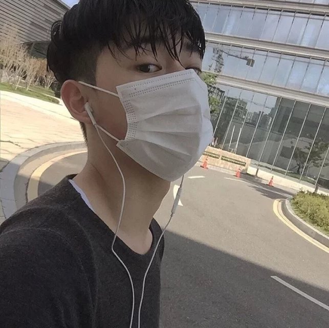 庄毅江坚